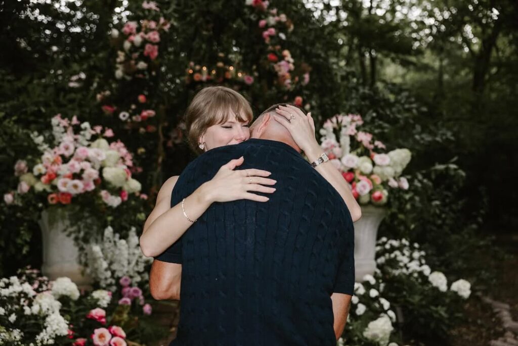 Taylor Swift Is Engaged To Travis Kelce