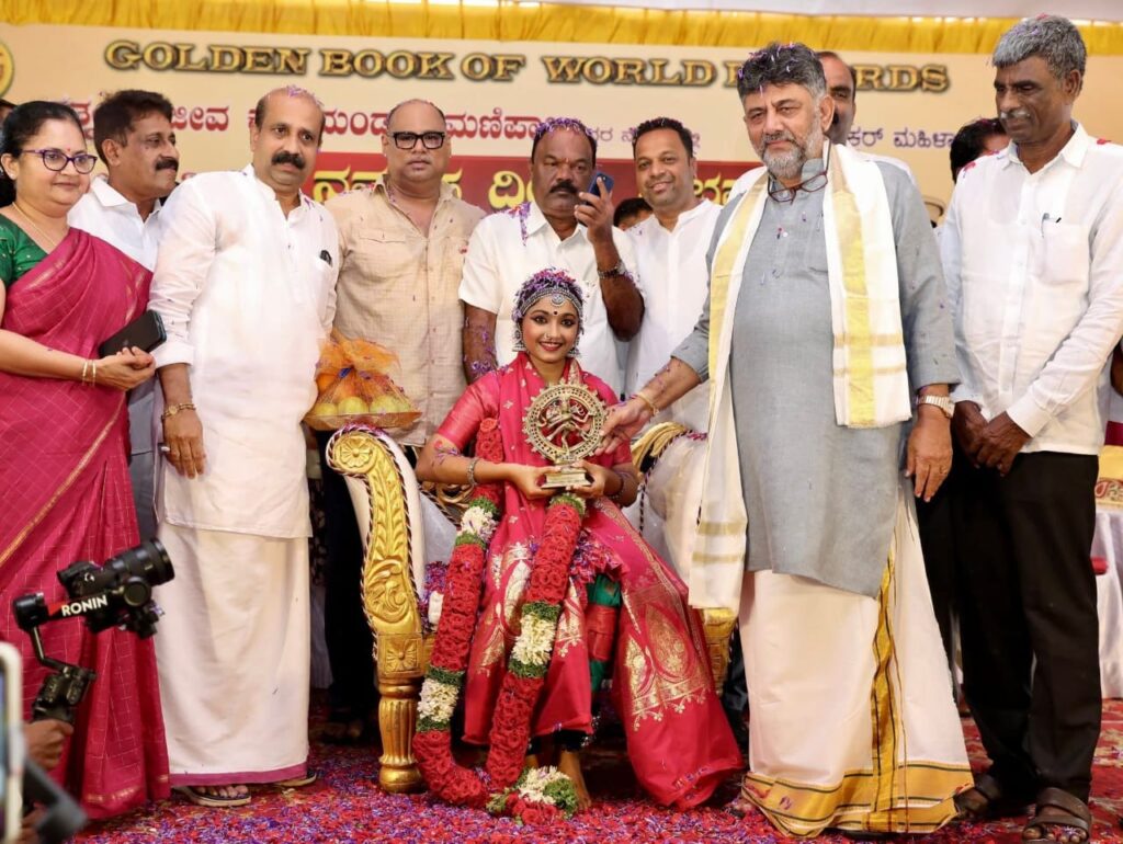 Vidushi Diksha Dances 216 Hours Non-Stop dance